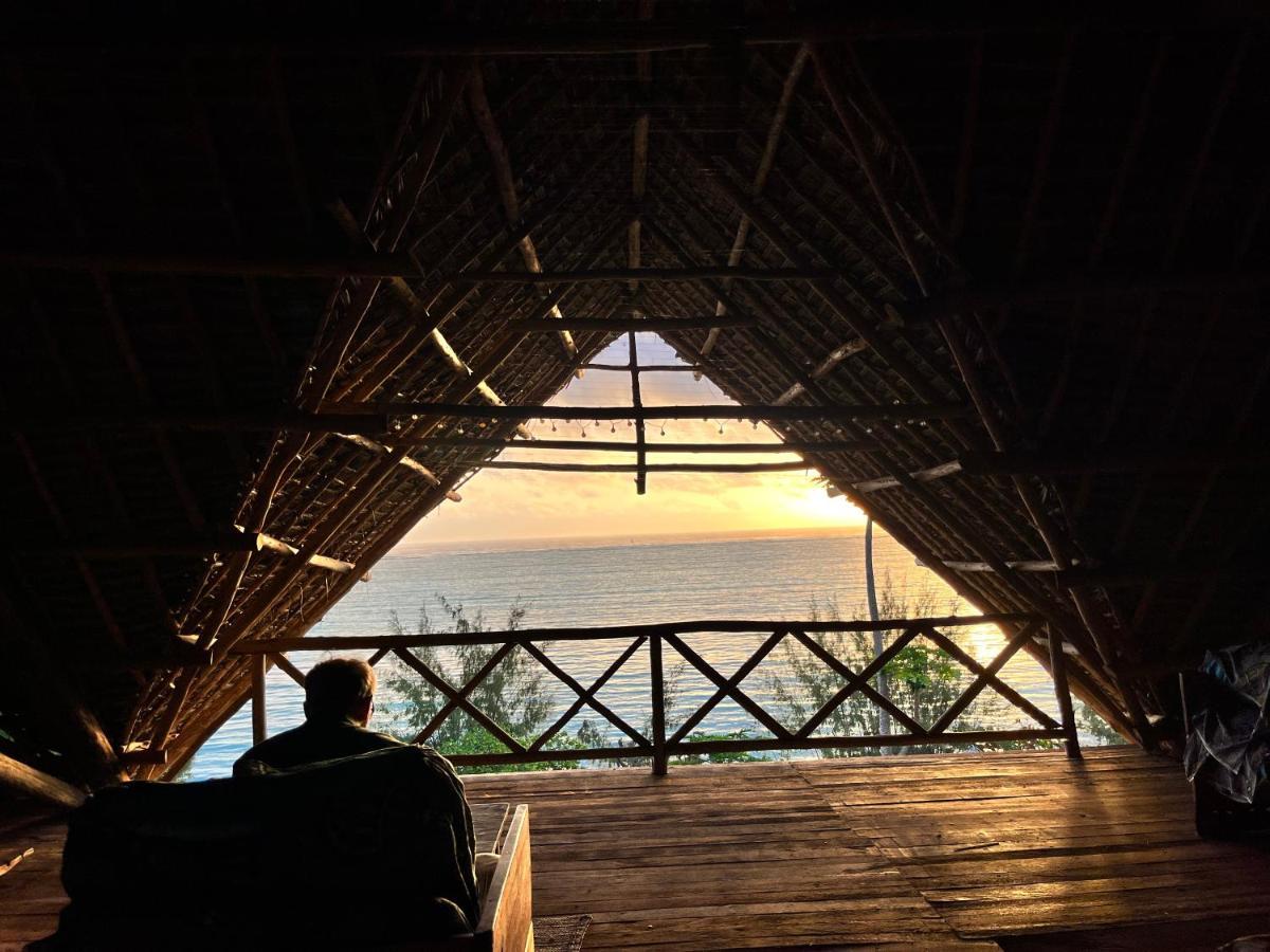 Sazani Beach Lodge And Tidal Lounge Нунгви Екстериор снимка