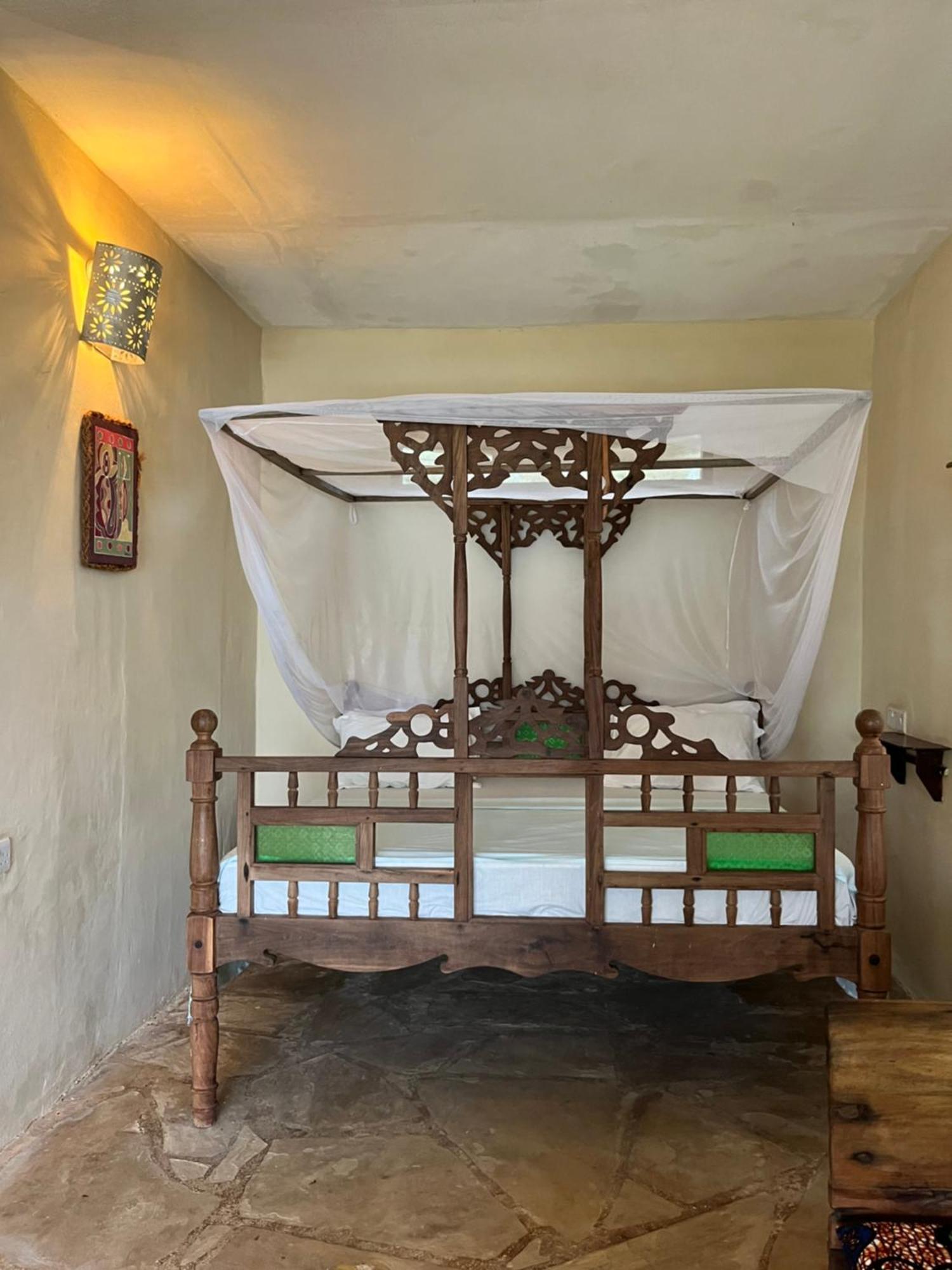 Sazani Beach Lodge And Tidal Lounge Нунгви Екстериор снимка