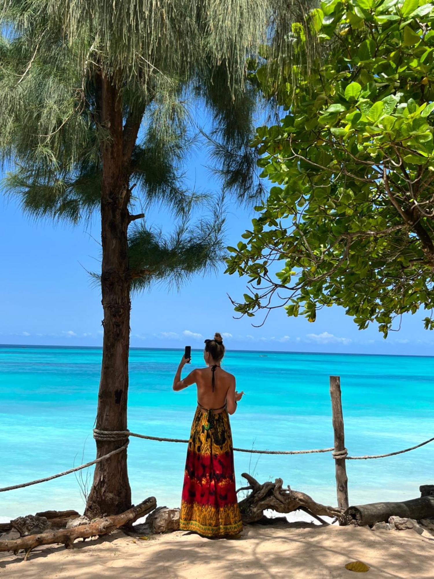 Sazani Beach Lodge And Tidal Lounge Нунгви Екстериор снимка