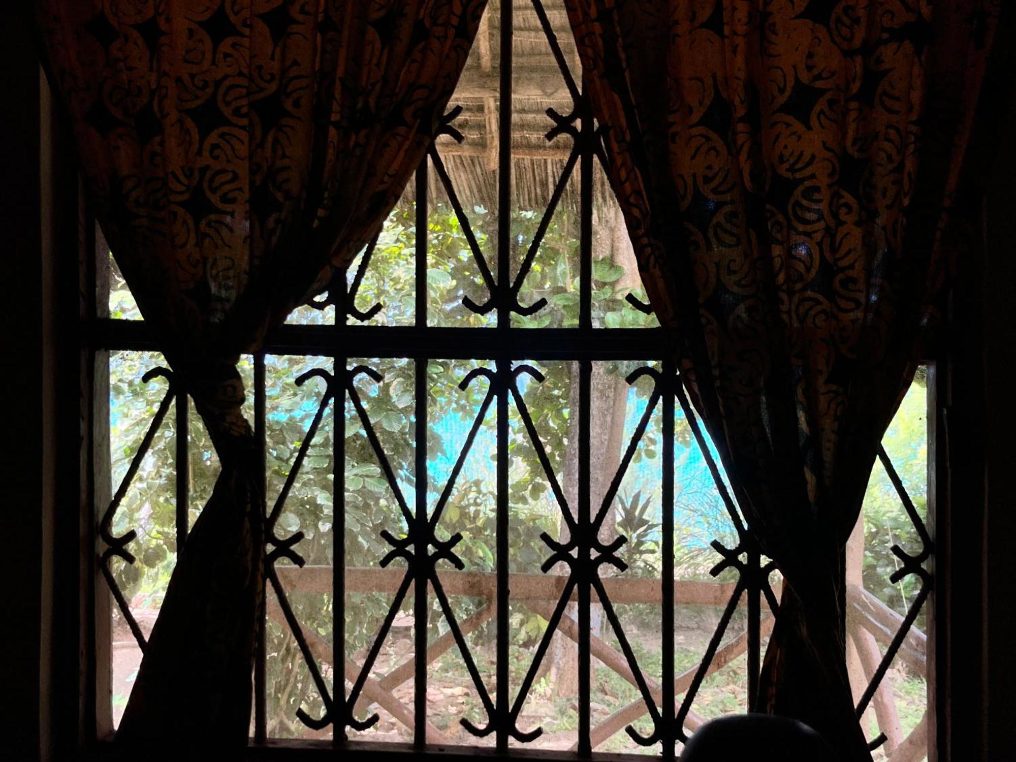 Sazani Beach Lodge And Tidal Lounge Нунгви Екстериор снимка
