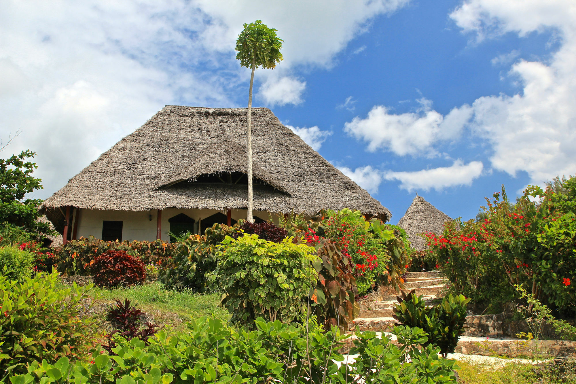 Sazani Beach Lodge And Tidal Lounge Нунгви Екстериор снимка